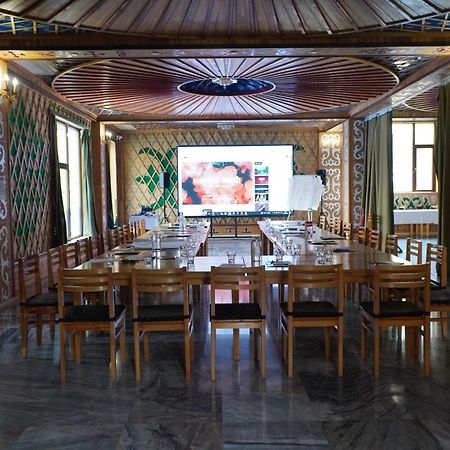 Mountain View Hot Spring Resort Kara-Bulak ภายนอก รูปภาพ