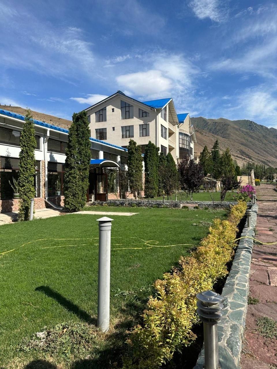 Mountain View Hot Spring Resort Kara-Bulak ภายนอก รูปภาพ